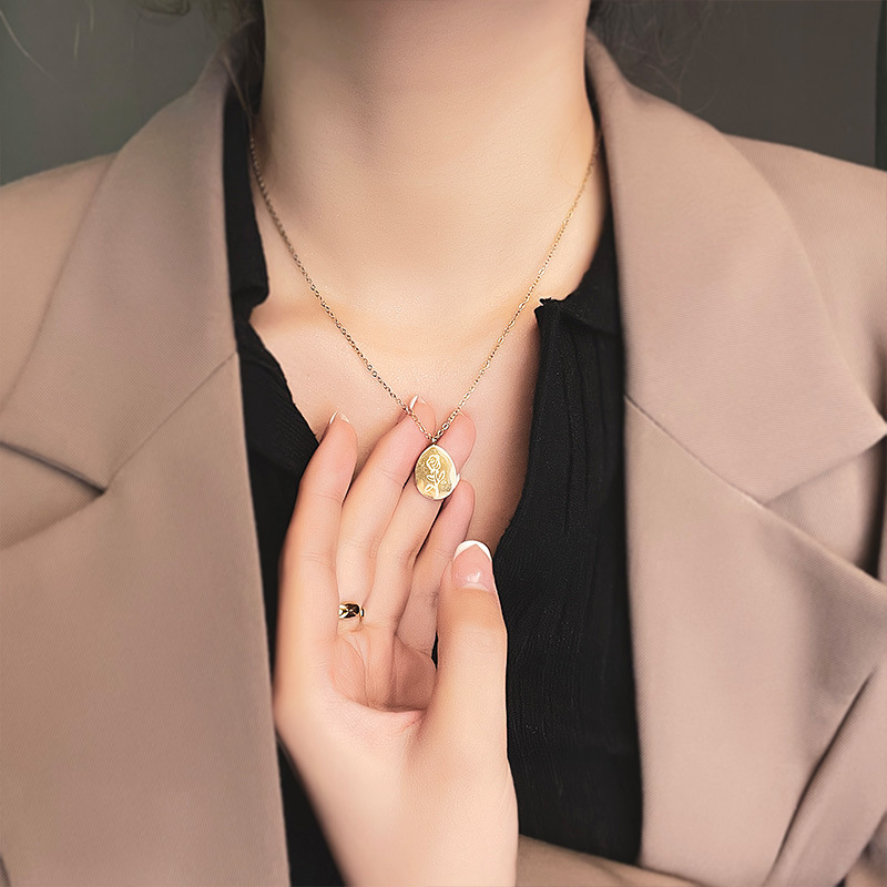 Naszyjniki ze stali nierdzewne – Birth Flower Necklace recenzja i cena